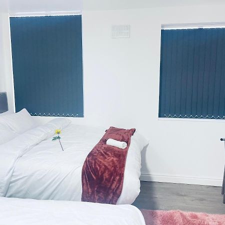 1 Bed Apartment With 2 Beds 1 Double Plus 1 Single 버밍엄 외부 사진