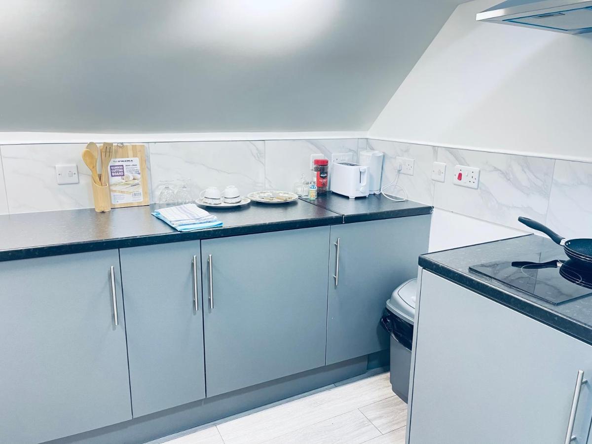 1 Bed Apartment With 2 Beds 1 Double Plus 1 Single 버밍엄 외부 사진