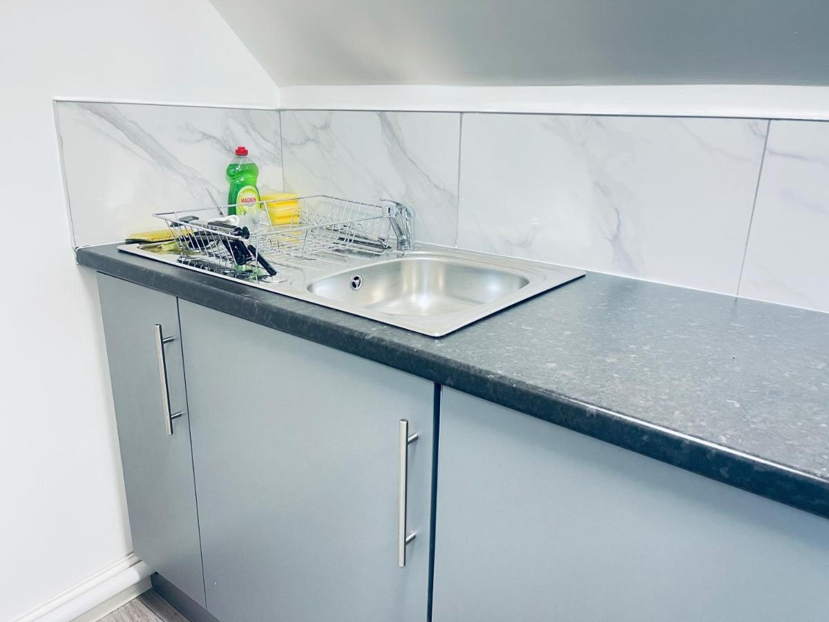1 Bed Apartment With 2 Beds 1 Double Plus 1 Single 버밍엄 외부 사진